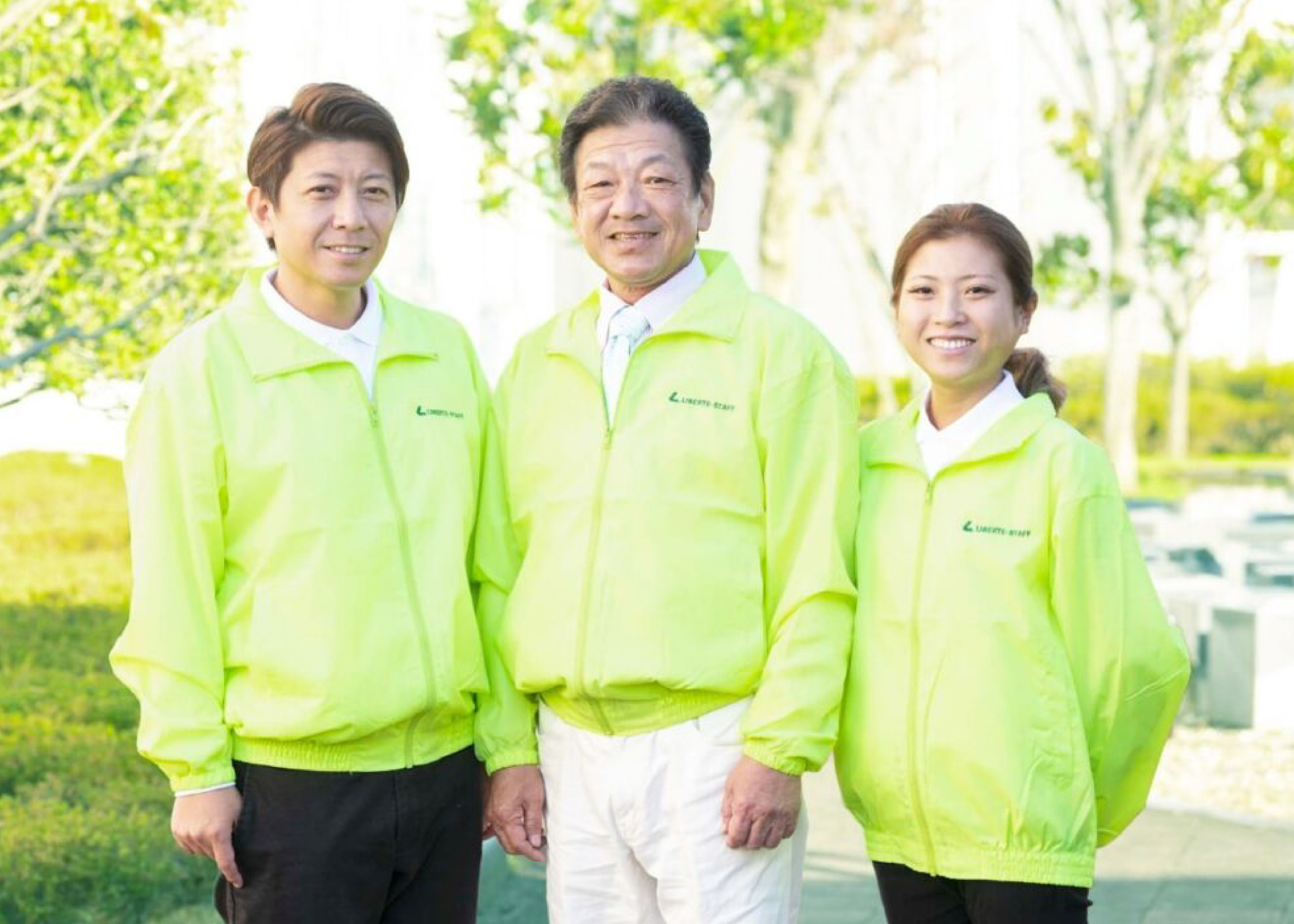 派遣会社 メインメンバー写真　リベルテスタッフ